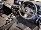 ☆センターパネルを運転席側に僅かに傾けたBMW独特のインパネ☆【駆け抜ける歓び】はここからもスタートしております☆