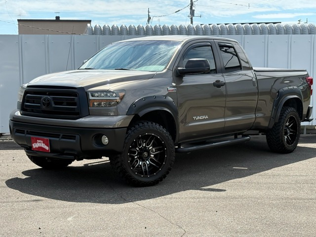 タンドラ ダブルキャブ タンドラグレード 5.7 V8 4WD Aftermarket20インチ Aftermarketヘッドライト...