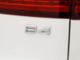B4V60エンブレム