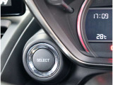 当店ではスポーツグレードや人気車種・上級グレードを主に仕入れ強化しております!中古車でお買い得感あるお車展示中となっておりますのでお客様のご来店、お見積もり依頼お待ちしております。