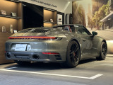 装着オプション:レザー仕上GTスポーツステアリングホイール ブルメスターハイエンドサラウンドサウンドシステム Exclusive Designテールライト