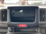 ラジオ付きで運転も快適☆