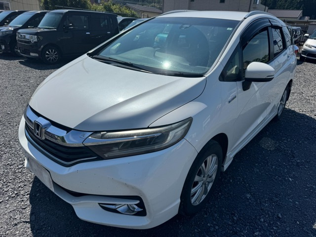 シャトル1.5 ハイブリッド 4WD