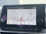 純正ナビ装備で知らない土地へのお出かけも安心☆地デジTVやスマートフォンとの連携を大画面でお楽しみいただけます♪