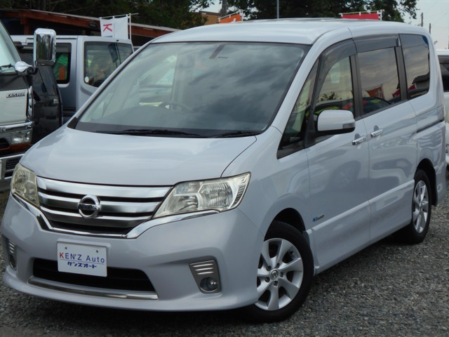 セレナ 2.0 ハイウェイスター S-HYBRID 