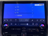 FM,AM、フルセグテレビ、メディアプレイヤーの接続などが楽しめます。