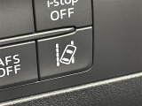 【車線逸脱警報システム(LDWS)】居眠り運転などでの車線のはみ出しを予測して、警告灯と警告音でドライバーに注意を促します!機能には限界があるためご注意ください。