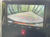 【バックカメラ】駐車時に後方がリアルタイム映像で確認できます。大型商業施設や立体駐車場での駐車時や、夜間のバック時に大活躍!運転スキルに関わらず、今や必須となった装備のひとつです!