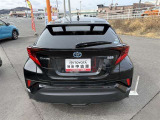 バックカメラが付いているので後方確認が非常にしやすいです。今や運転初心者も熟練者も必須装備!ついていて損はないですね♪