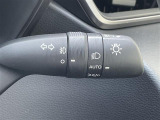 【オートライト(AUTO)】外の明るさをシステムが感知して、自動でヘッドライトが点灯します!ヘッドライトをつけ忘れを防ぐ便利機能です。