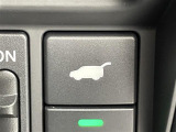 【パワーテールゲート】荷物を抱えた状態でもリアゲートの開閉が可能です!お買い物時やアウトドアの際に役立ちますね。