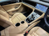 ぜひ厳選したドイツプレミアムブランドのお車を、見て・触って・比べてください!