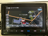 高精細画面で操作がしやすいホンダ純正ナビを装着しています。