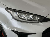 LEDヘッドライトです。デザイン性がよくとても明るいので、夜間の走行や悪天候でも安心です。しかも長寿命!