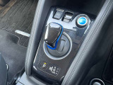 e-POWER専用シフトレバーは力も要らず簡単にシフトの変更も出来ます。