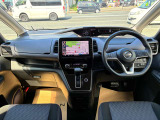 セレナ 2.0 ハイウェイスター V 4WD 
