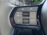 ステアリングリモコンスイッチにてオーディオ操作可能となっております。運転にも集中できます。