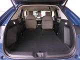 リアシートを使用しない時はこの通り更に広々ラゲッジスペースの出来上がりです、たくさんの荷物が積み込み可能です!
