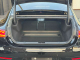 納車前には、メーカー規定に基づき、認定中古車ならではのしっかりとした整備をしてからご納車させて頂きます。熟練のメカニックがお客様に届く事を思い、1台1台入念に点検、整備致します。