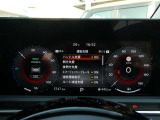 視認性の良いメーターパネル☆カラーディスプレイには運転をサポートするさまざまな情報を表示します☆
