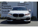 BMWの代名詞の【キドニーグリル】グリルが腎臓のように見えるので【キドニー】と呼ばれるようになりました。一目見ただけでBMWであると認識できる確固たるアイコンとして存在感を放ちます。