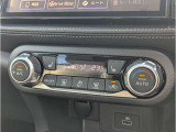 AUTOエアコンで簡単操作ができます。温度調整もラクラクです。