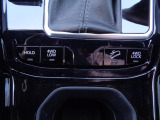 4WD走行モード、ヒルディセントコントロールスイッチでJEEPの名に恥じない走破性