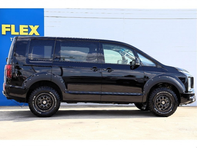 三菱 デリカD:5 2.2 ブラック エディション 4WD の中古車詳細 (20km