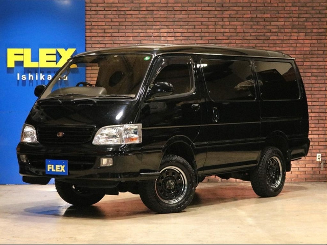 ハイエース 3.0 スーパーカスタムリミテッド トリプルムーンルーフ ディーゼル 4WD 