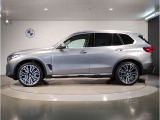 【BMWのxDrive】xDriveはいかなる状況下でも安定した走りを実現しています。 これによりストレスなく運転できることはもちろんのこと、安全性能も向上しています。