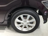 ご納車までの期間ですが、県内のお客様は1,2週間、県外のお客様は2,3週間ほどでご納車が可能となります。但し、お支払いや書類の状況によっては多少の前後もありますので、その際には何卒ご了承下さい。
