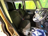 運転席シート廻りは使用感も少なく、良好な状態となっています。丁寧に使われていたことがよくわかりますね。