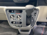 ご納車前に納車点検(法定12ヶ月点検相当)を実施し、基本性能に関わる機能や状態を徹底的に点検します。