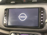 【純正9型ナビ】人気の純正ナビを装備しております。ナビの使いやすさはもちろん、オーディオ機能も充実!キャンプや旅行はもちろん、通勤や買い物など普段のドライブも楽しくなるはず♪