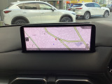 【マツダコネクトナビ装備】フルセグTVにナビSD付きです♪お好みに合わせてお車の各種設定を調整出来ます★USB接続端子やブルートゥース機能ももちろん搭載!手元のコマンダーで安全に操作出来ます。