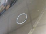 コーナーセンサーを車の前後に装備。障害物までの距離に応じて警告音を変えてお知らせ。縦列駐車時や駐車場・車庫などでの取り回しをサポートします。詳細は販売店スタッフまでおたずねください。