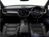 スポーツドライビングを愛するあなたのためのXC60。それがR-Designです。スタイリング、レスポンス、コントロール性を磨き上げたR-Design独自の資質がもたらす、刺激に満ちたドライビングの醍醐味をお楽しみ下さい。