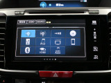 【純正ナビゲーション】使いやすいナビ操作にオーディオ機能も充実!Bluetooth接続で運転中のハンズフリー電話や好みの音楽を車内に流す事が出来ます。ラインナップや車種に応じて豊富な機能が使用可能♪