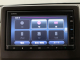 【純正ナビゲーション】使いやすいナビ操作にオーディオ機能も充実!Bluetooth接続で運転中のハンズフリー電話や好みの音楽を車内に流す事が出来ます。ラインナップや車種に応じて豊富な機能が使用可能♪