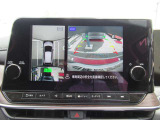 車を上から見下ろしているかのような映像で周囲の状況を確認できるアラウンドビューモニター。狭い駐車場や駐車が苦手な方でも安心。