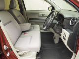 運転しやすいポジションのフロントシート