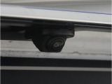 バックカメラです。後ろも見えないと不安ですがバックして駐車する時に大活躍するバックカメラもしっかりと装備されています。