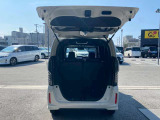 彦根インターからお車で3分とアクセス便利!近くには有名観光地の彦根城もありますので、観光と合わせてのご来店も良いですね♪活気溢れる自慢のスタッフがお客様のご来店をお待ちしております!