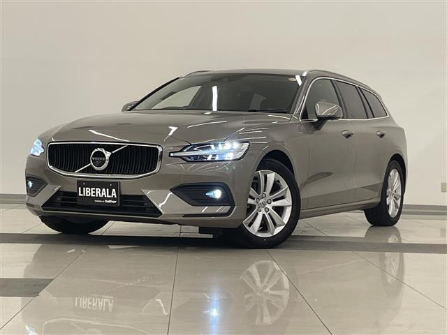 V60 B4 モメンタム 本革シート 修復歴無し