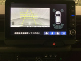 バックでの車庫入れも安心です! リアカメラが付いているバックモニター付のナビを装備しております。バンパーについているソナーや、操作線もついており距離感も画面から確認できます。