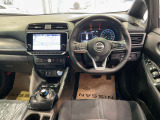 運転席からの視界が左右に広く隅々まではっきりと見渡せます。クルマの前端も把握しやすく安心して運転できます。