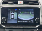 全周囲モニター付いています。駐車時の不安を和らげます。