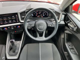 遠方登録・納車お任せ下さい。お近くのアウディ正規ディーラーにてメンテナンス・保証を受ける事ができます。ご契約・納車までの流れもご案内いたします。