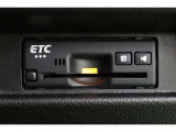 ボイスタイプのETC搭載です。納車前には使用できるようにセットアップをさせていただきます。ETCカードの取扱もしておりますのでご相談くださいね。