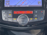 【オートエアコン】一度お好みの温度に設定すれば、車内の温度を検知し風量や温度を自動で調整。暑い…寒い…と何度もスイッチ操作をする必要はありません。快適な車内空間には必須の機能ですね♪